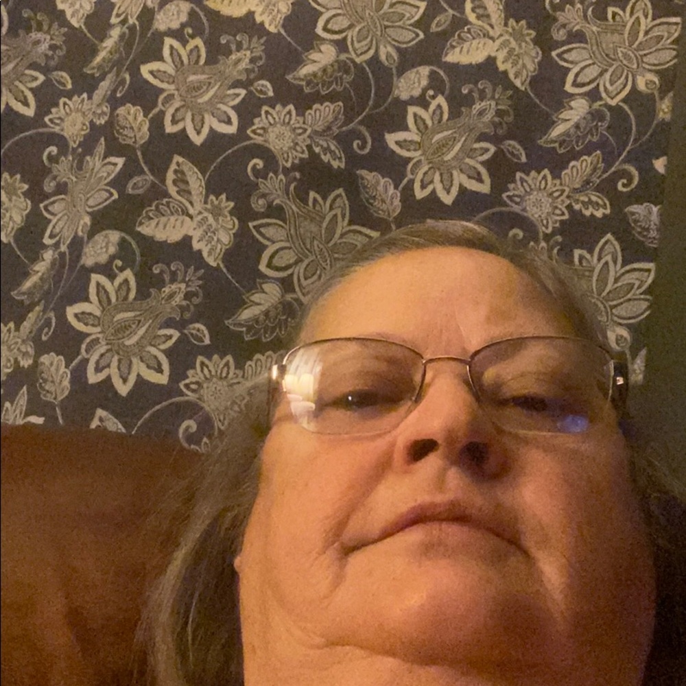 Meet your Posher, Toni